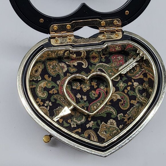 Heart Shaped Cupid Music Box With Arrow Paisley Interior Lady Mate Brand Decor - Picture 3 of 9